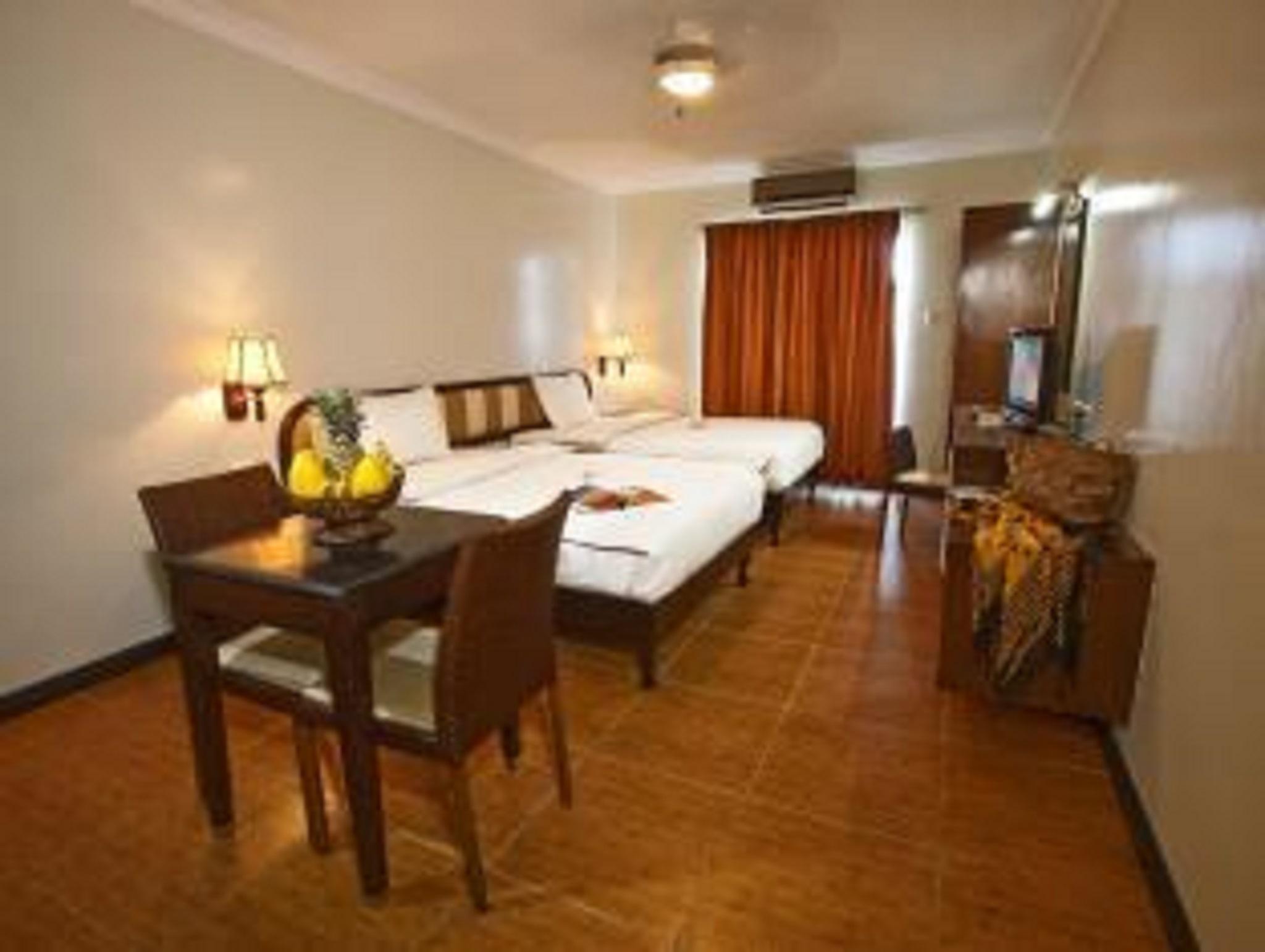 Egi Resort & Hotel Мактан Экстерьер фото