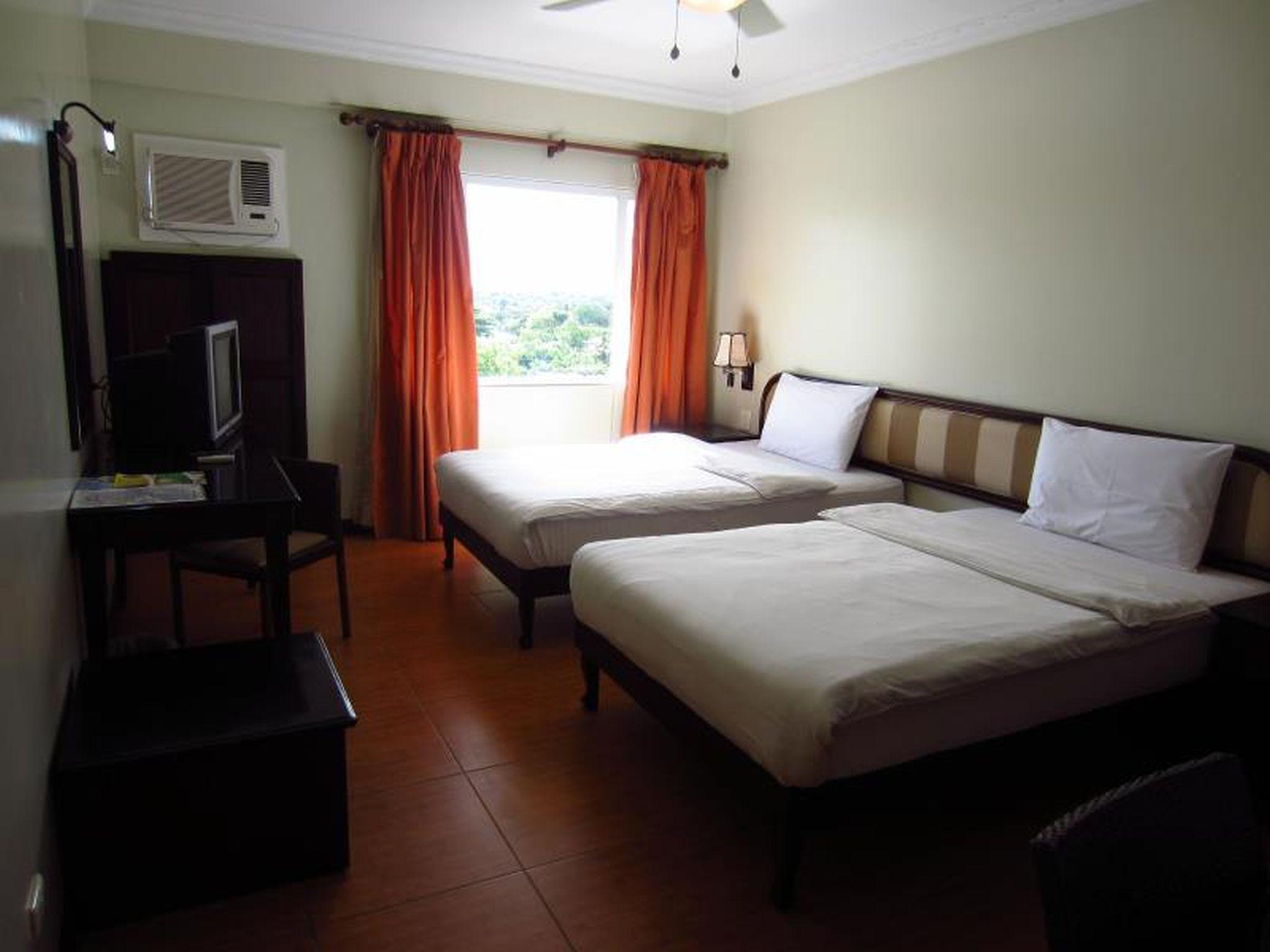 Egi Resort & Hotel Мактан Экстерьер фото
