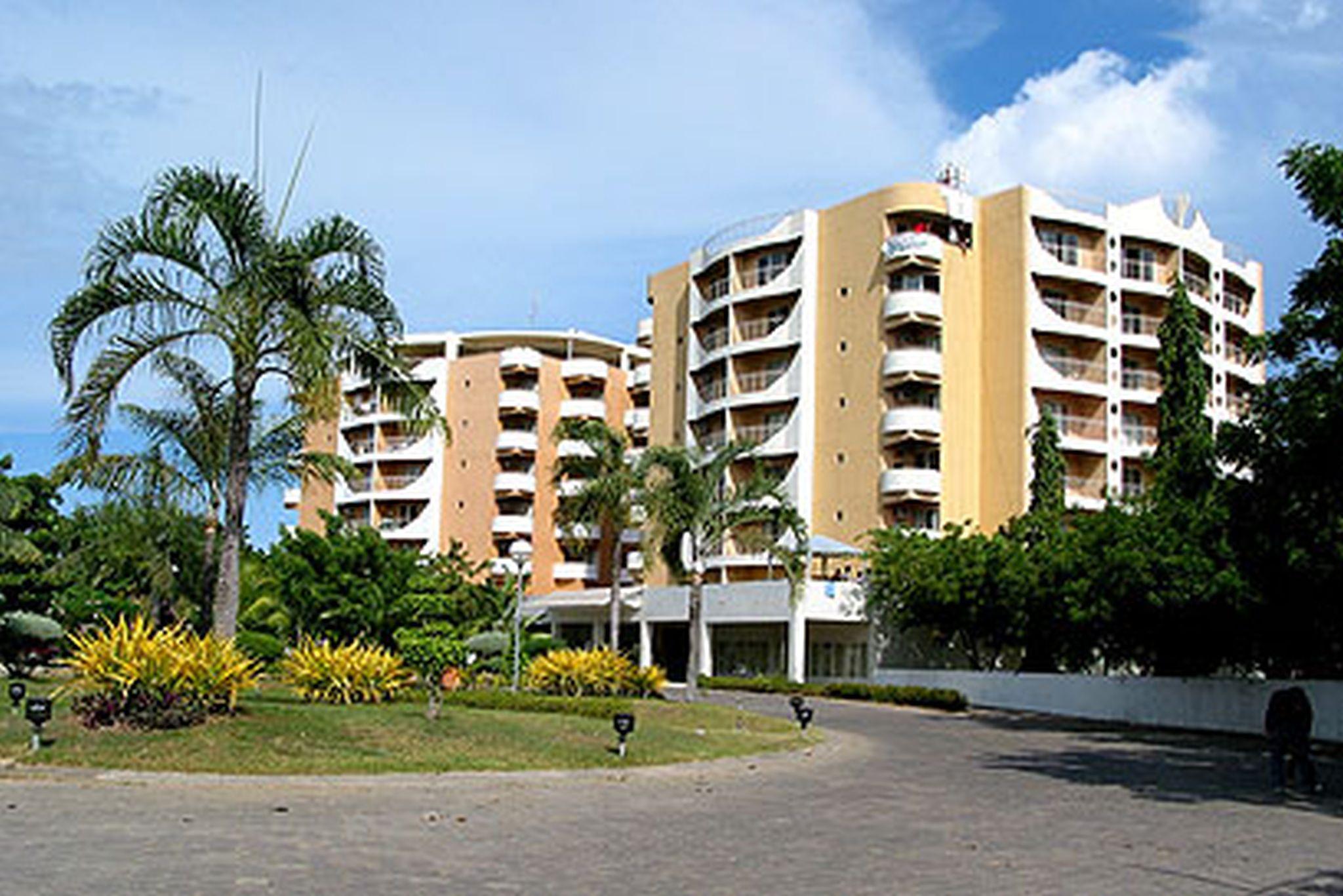 Egi Resort & Hotel Мактан Экстерьер фото