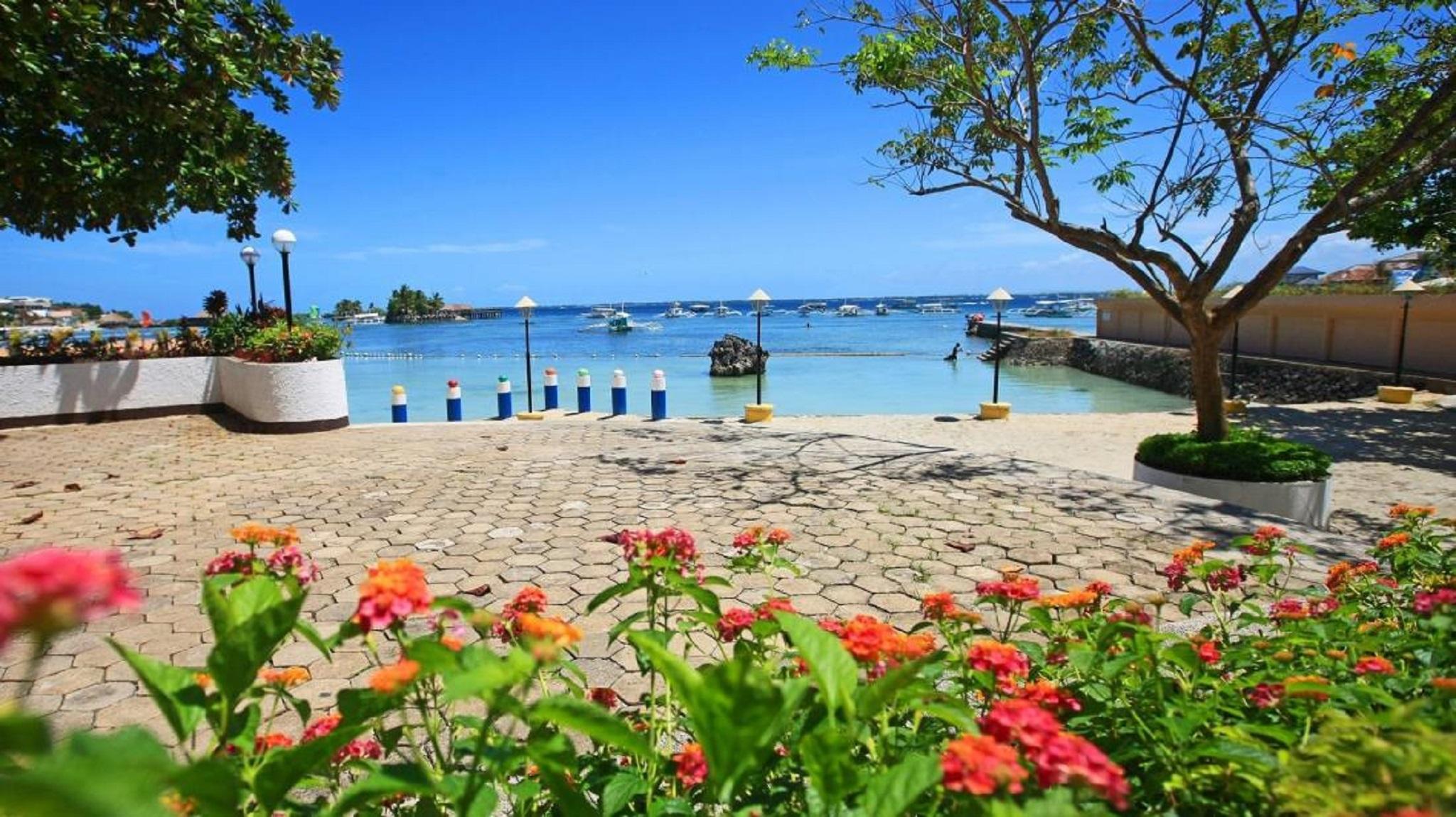 Egi Resort & Hotel Мактан Экстерьер фото