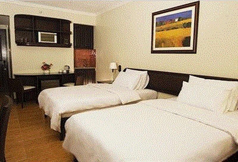 Egi Resort & Hotel Мактан Экстерьер фото