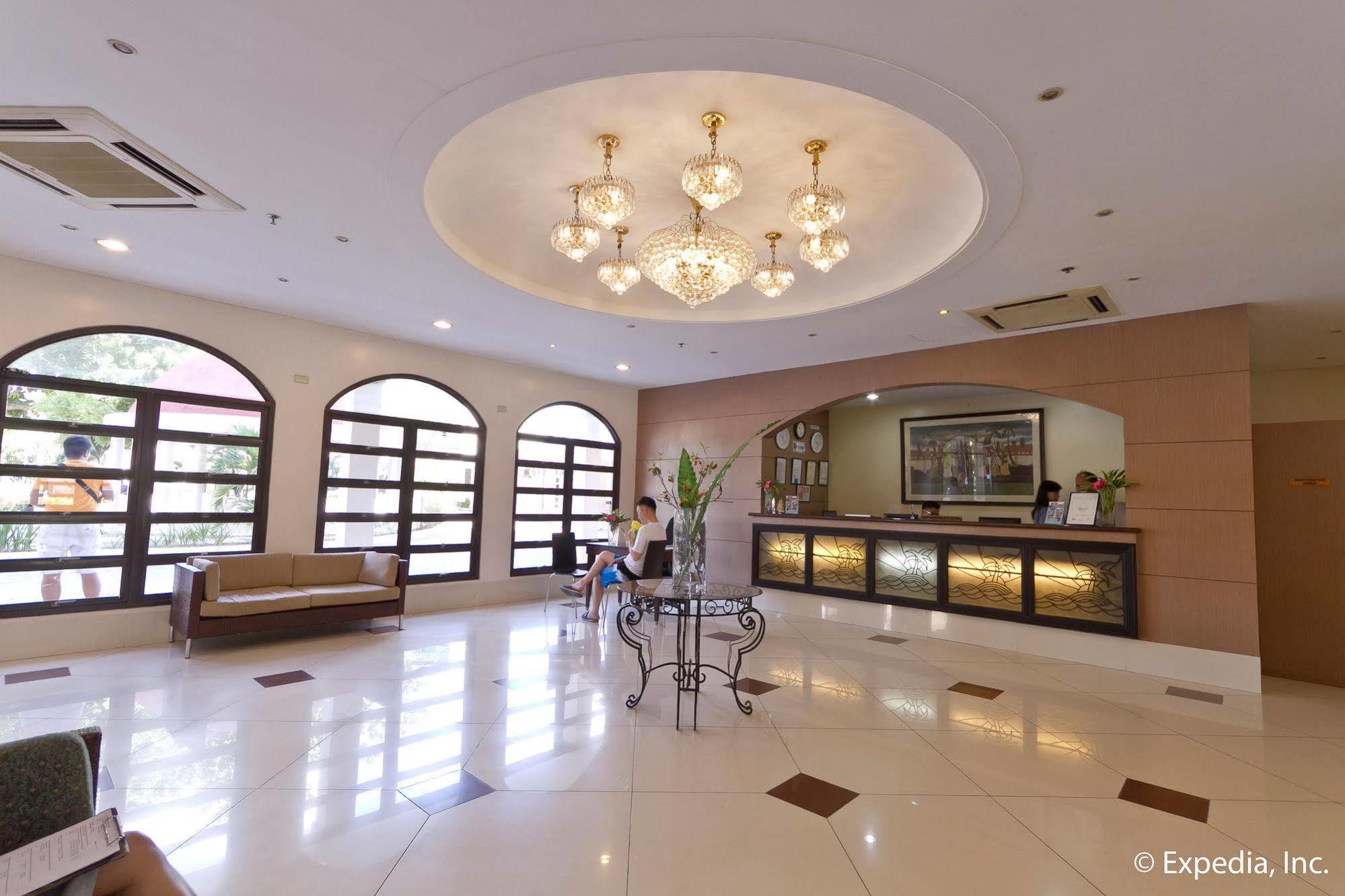 Egi Resort & Hotel Мактан Экстерьер фото